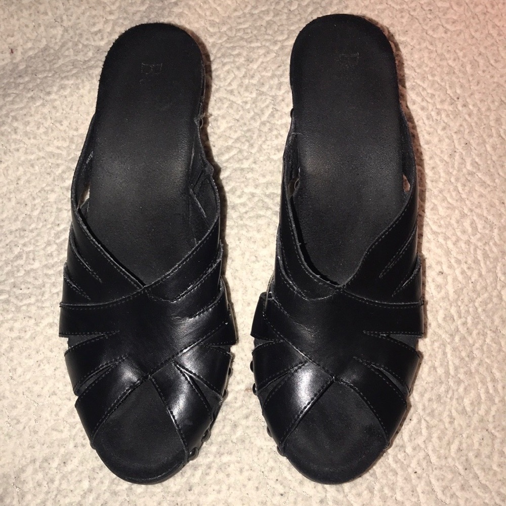 Shoes - Picture 3 of 5